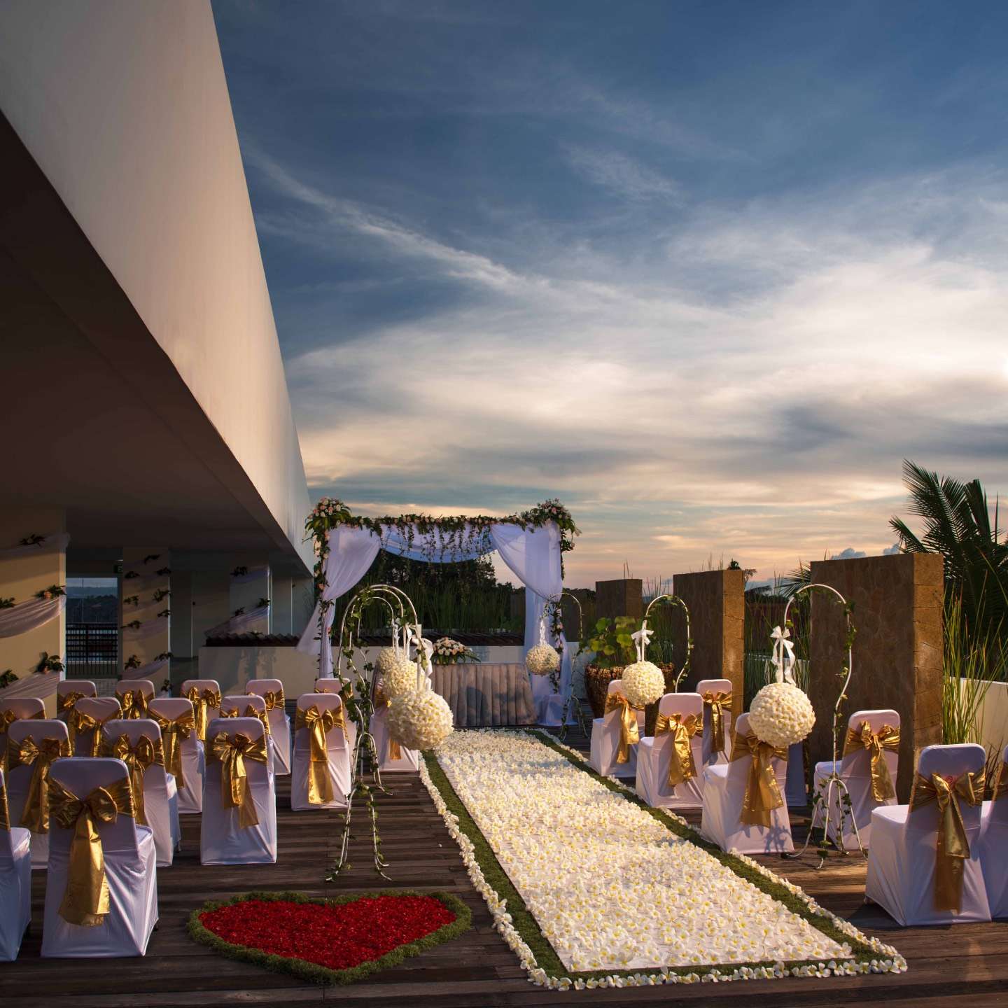 rooftop wedding setup