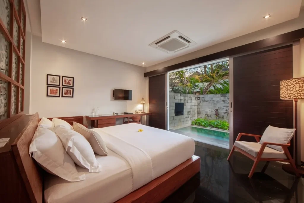 DELUXE POOL VILLA