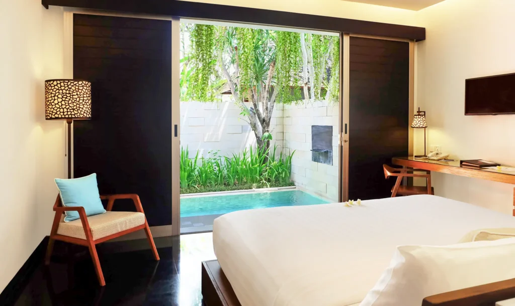 DELUXE POOL VILLA